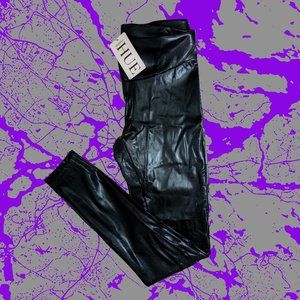 HUE Leggings